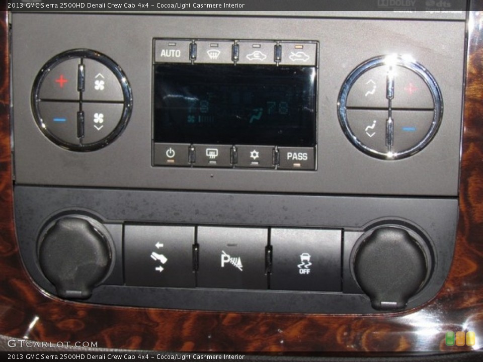 Cocoa/Light Cashmere Interior Controls for the 2013 GMC Sierra 2500HD Denali Crew Cab 4x4 #78428711