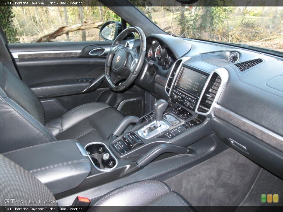 Black Interior Photo for the 2011 Porsche Cayenne Turbo #78429134