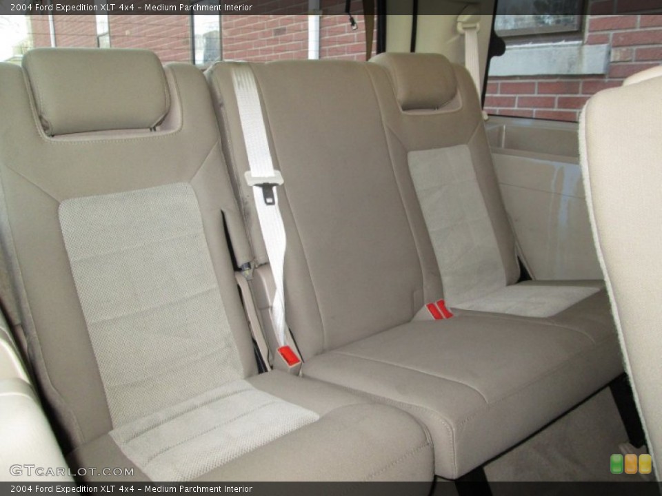 Medium Parchment Interior Rear Seat for the 2004 Ford Expedition XLT 4x4 #78447953