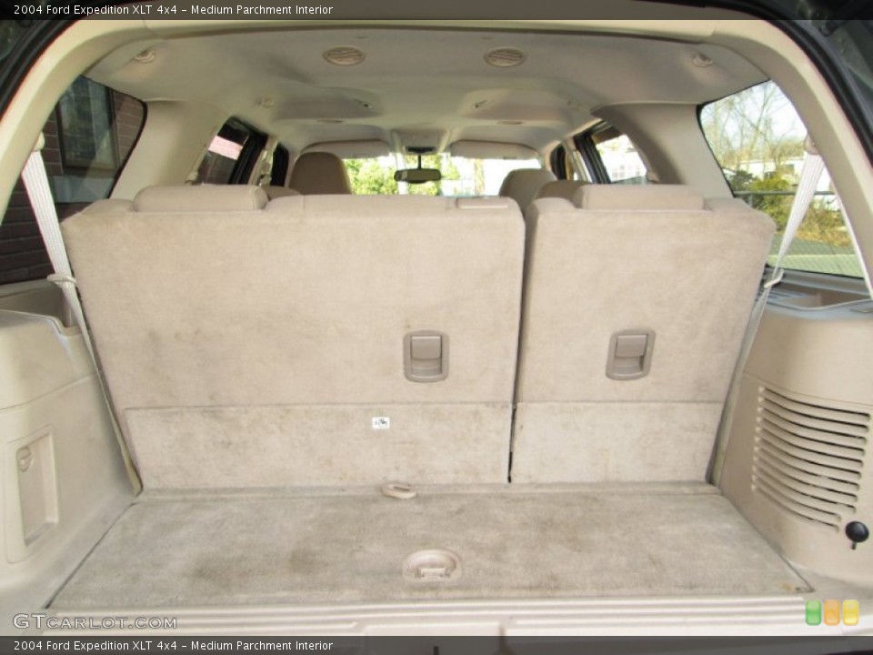 Medium Parchment Interior Trunk for the 2004 Ford Expedition XLT 4x4 #78447995