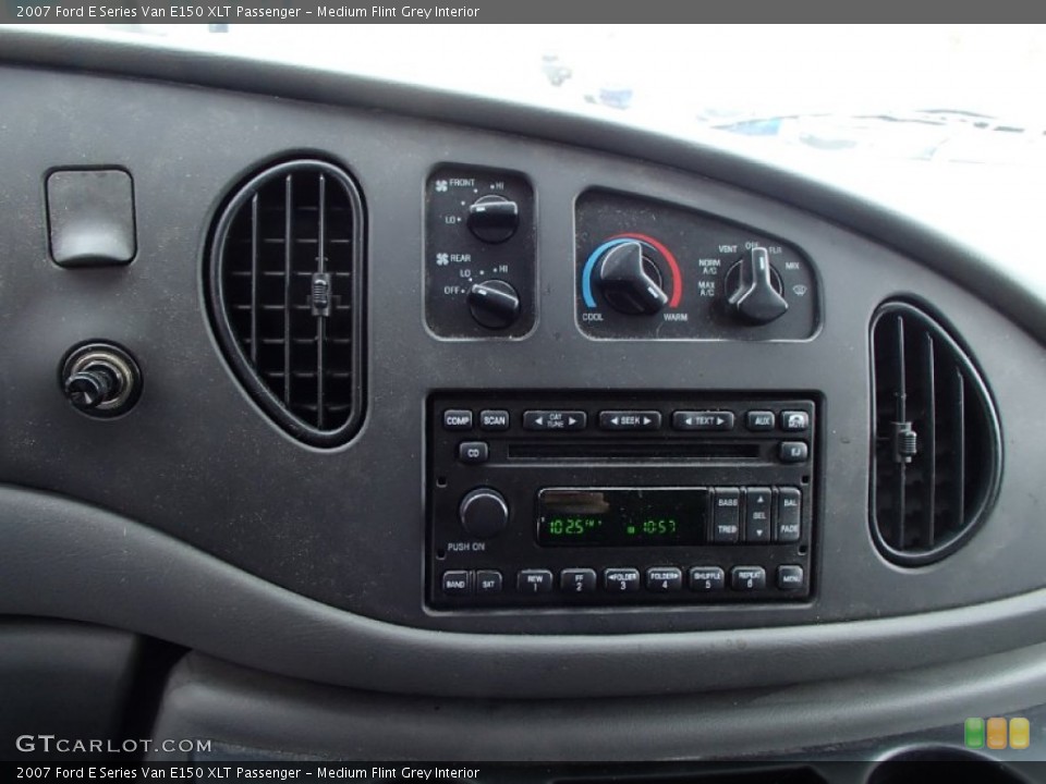 Medium Flint Grey Interior Controls for the 2007 Ford E Series Van E150 XLT Passenger #78449108
