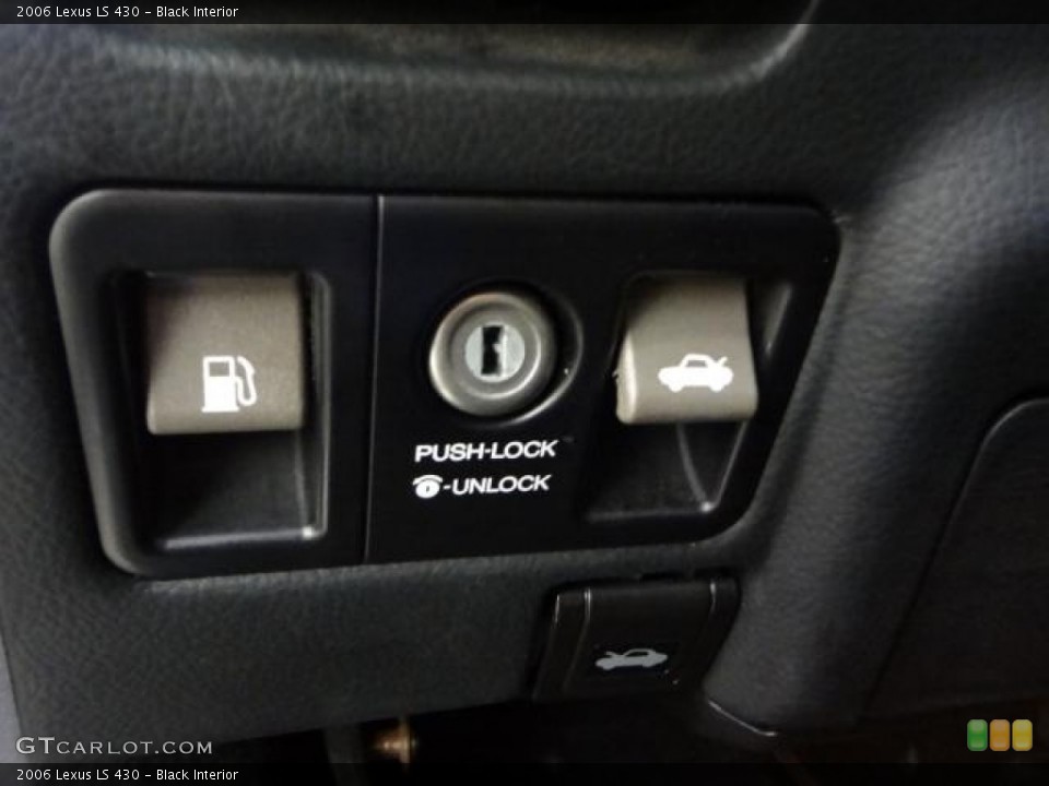 Black Interior Controls for the 2006 Lexus LS 430 #78451181