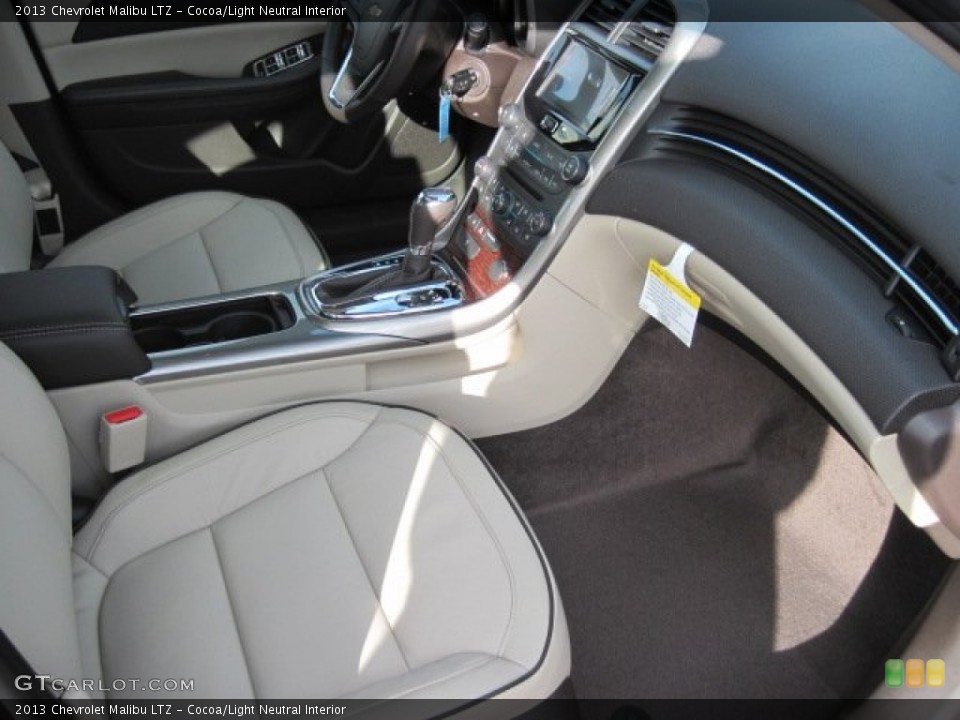 Cocoa/Light Neutral Interior Photo for the 2013 Chevrolet Malibu LTZ #78459178