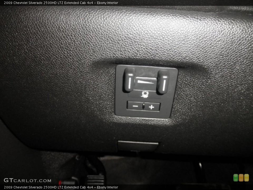Ebony Interior Controls for the 2009 Chevrolet Silverado 2500HD LTZ Extended Cab 4x4 #78469991