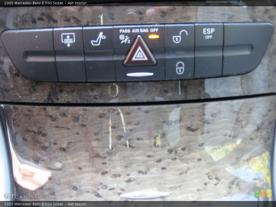 Ash Interior Controls for the 2005 Mercedes-Benz E 500 Sedan #78481901