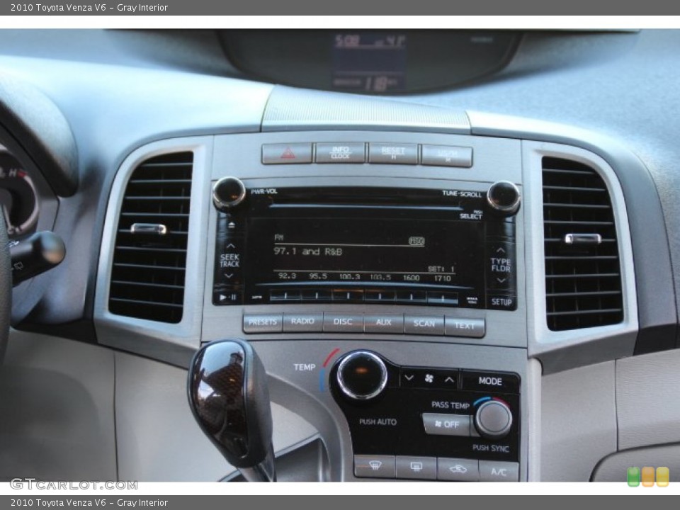 Gray Interior Controls for the 2010 Toyota Venza V6 #78486668
