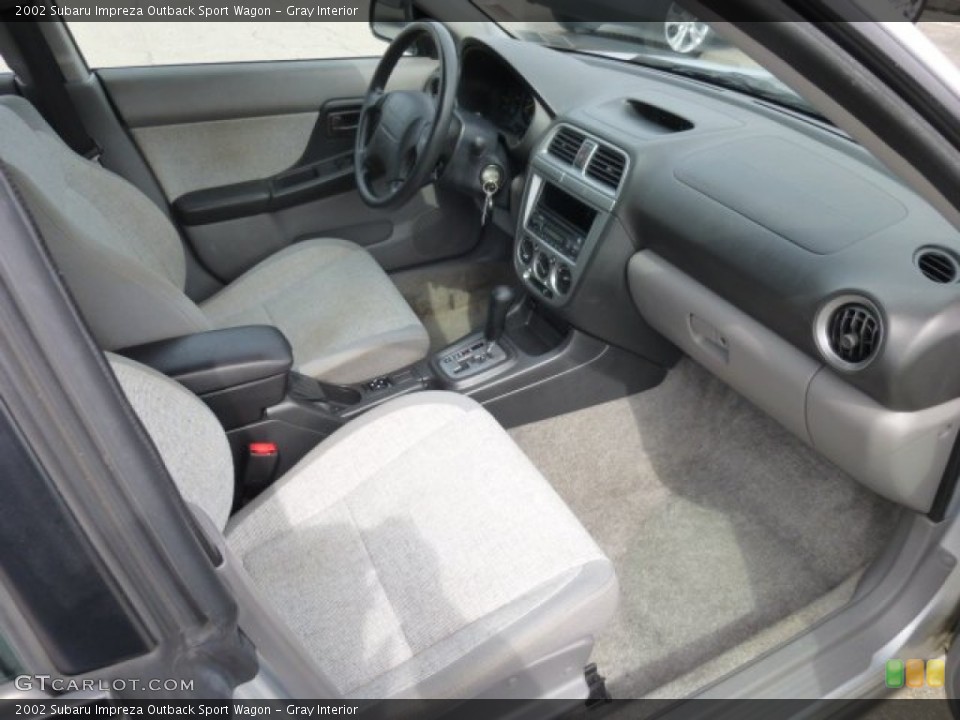 Gray Interior Photo for the 2002 Subaru Impreza Outback Sport Wagon #78489416