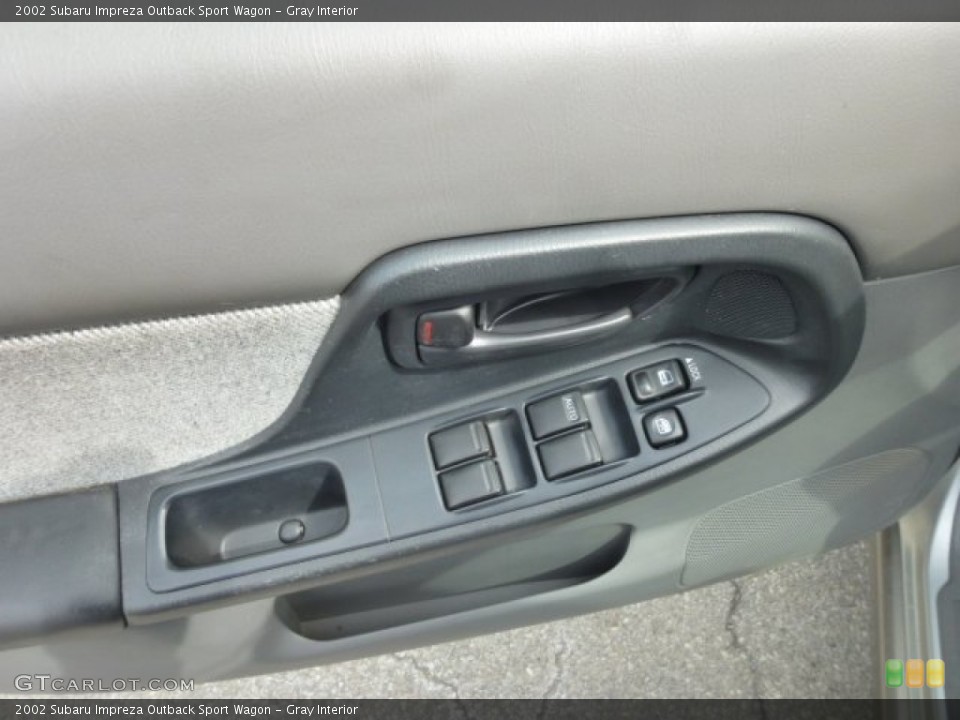 Gray Interior Controls for the 2002 Subaru Impreza Outback Sport Wagon #78489560