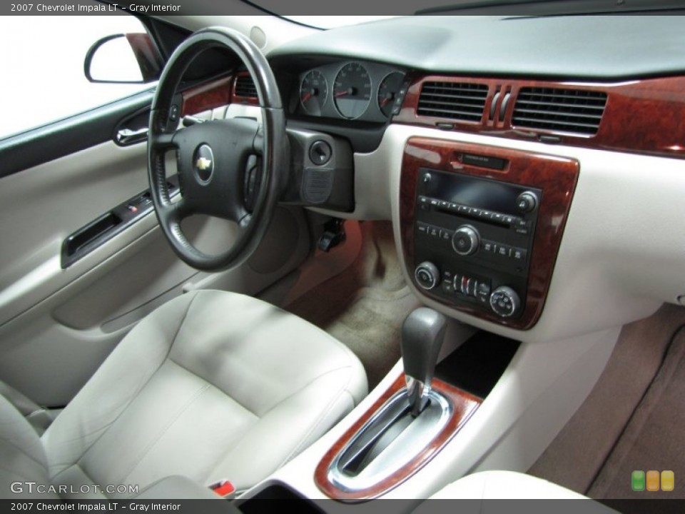 Gray Interior Photo for the 2007 Chevrolet Impala LT #78490044