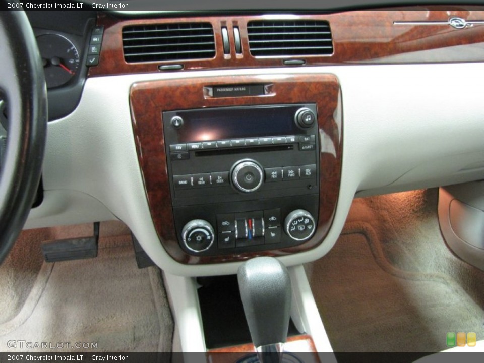 Gray Interior Controls for the 2007 Chevrolet Impala LT #78490059