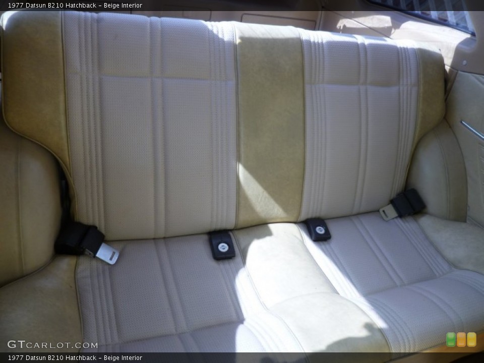 Beige 1977 Datsun B210 Interiors