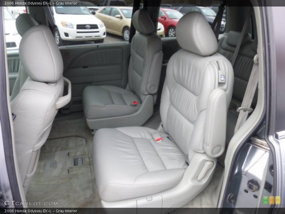 Gray Interior Rear Seat for the 2006 Honda Odyssey EX-L #78490819