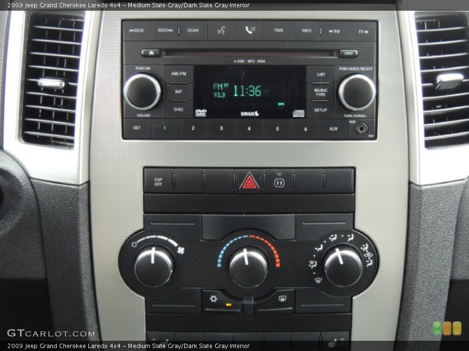Medium Slate Gray/Dark Slate Gray Interior Controls for the 2009 Jeep Grand Cherokee Laredo 4x4 #78491669
