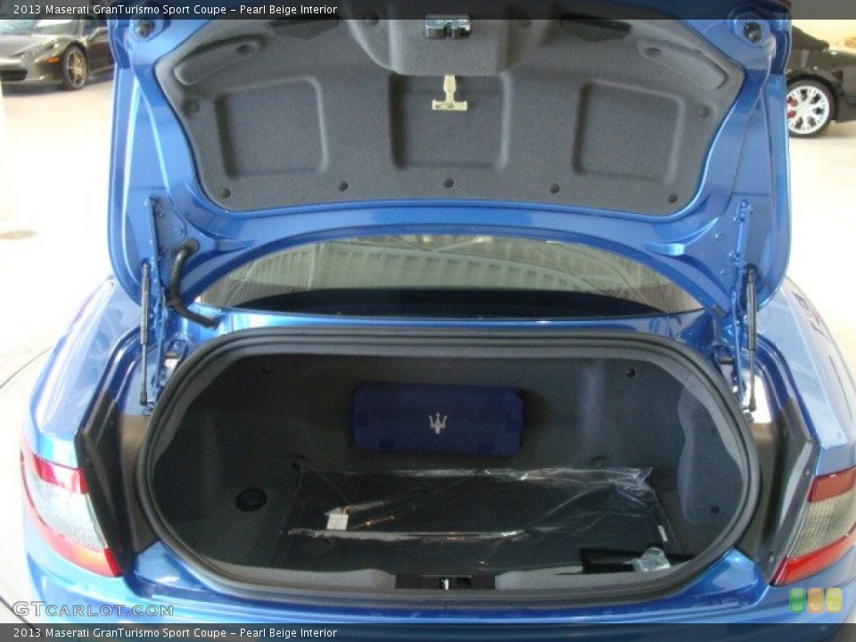 Pearl Beige Interior Trunk for the 2013 Maserati GranTurismo Sport Coupe #78498689