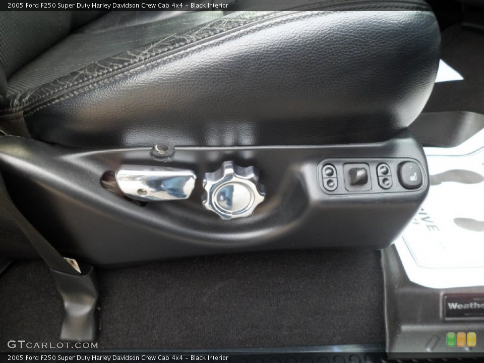 Black Interior Controls for the 2005 Ford F250 Super Duty Harley Davidson Crew Cab 4x4 #78499982