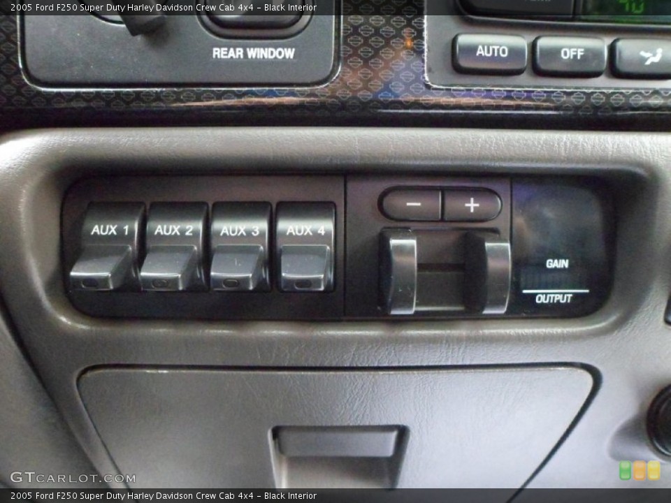 Black Interior Controls for the 2005 Ford F250 Super Duty Harley Davidson Crew Cab 4x4 #78500450
