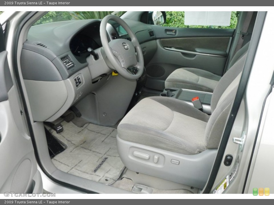 Taupe Interior Photo for the 2009 Toyota Sienna LE #78501506