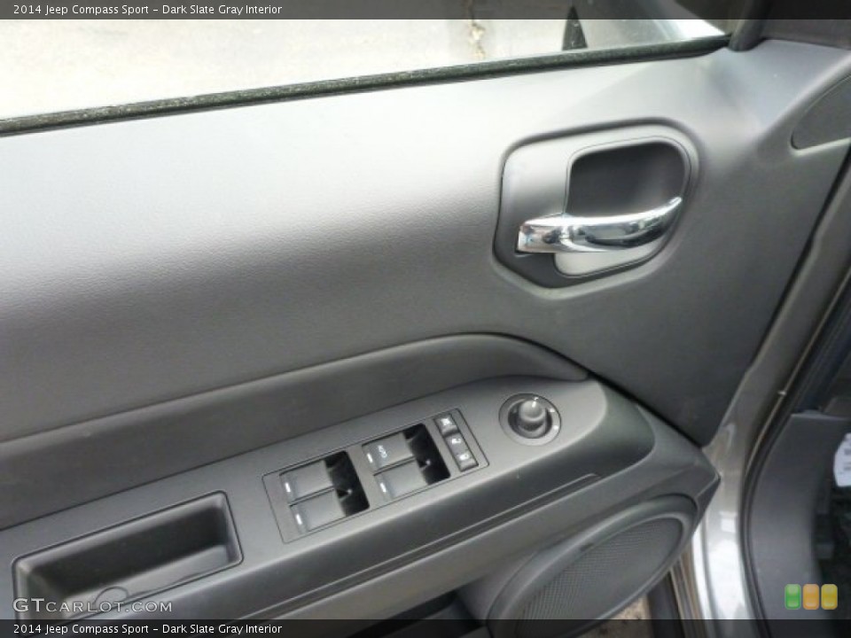 Dark Slate Gray Interior Controls for the 2014 Jeep Compass Sport #78503764