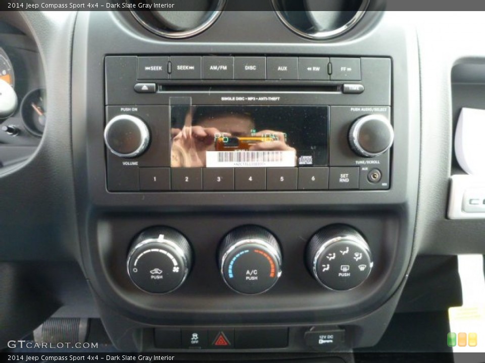 Dark Slate Gray Interior Controls for the 2014 Jeep Compass Sport 4x4 #78505052