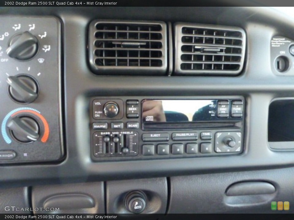Mist Gray Interior Controls for the 2002 Dodge Ram 2500 SLT Quad Cab 4x4 #78510358