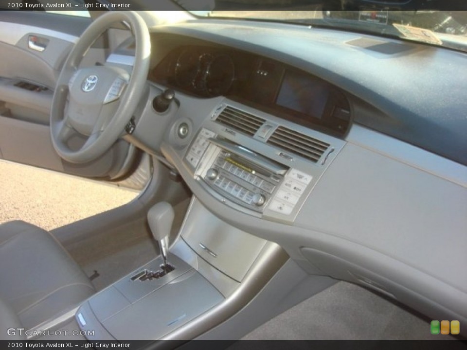 Light Gray Interior Dashboard for the 2010 Toyota Avalon XL #78513317
