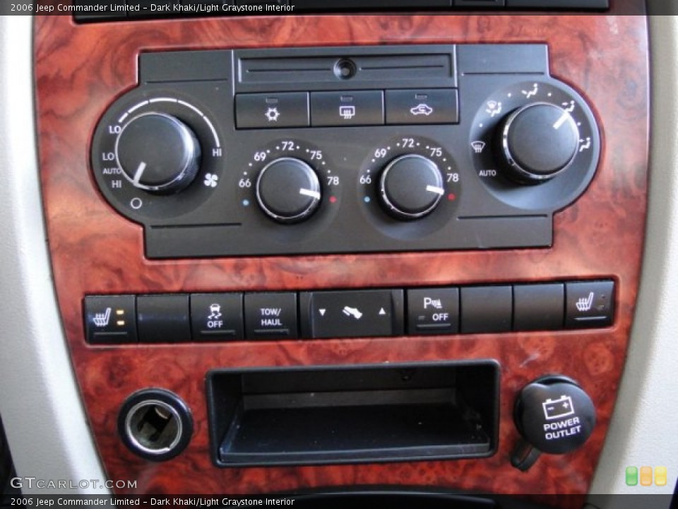 Dark Khaki/Light Graystone Interior Controls for the 2006 Jeep Commander Limited #78516362