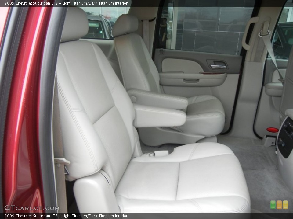 Light Titanium/Dark Titanium Interior Rear Seat for the 2009 Chevrolet Suburban LTZ #78526584