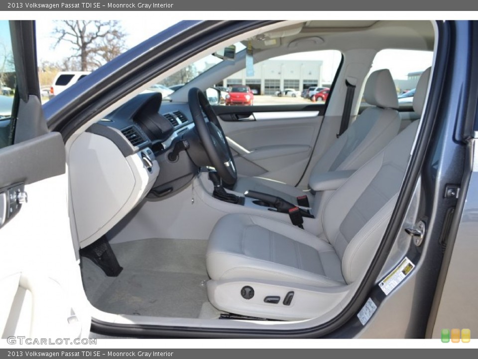 Moonrock Gray Interior Photo for the 2013 Volkswagen Passat TDI SE #78531579