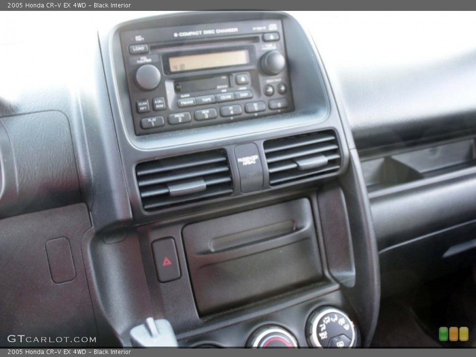 Black Interior Controls for the 2005 Honda CR-V EX 4WD #78543060