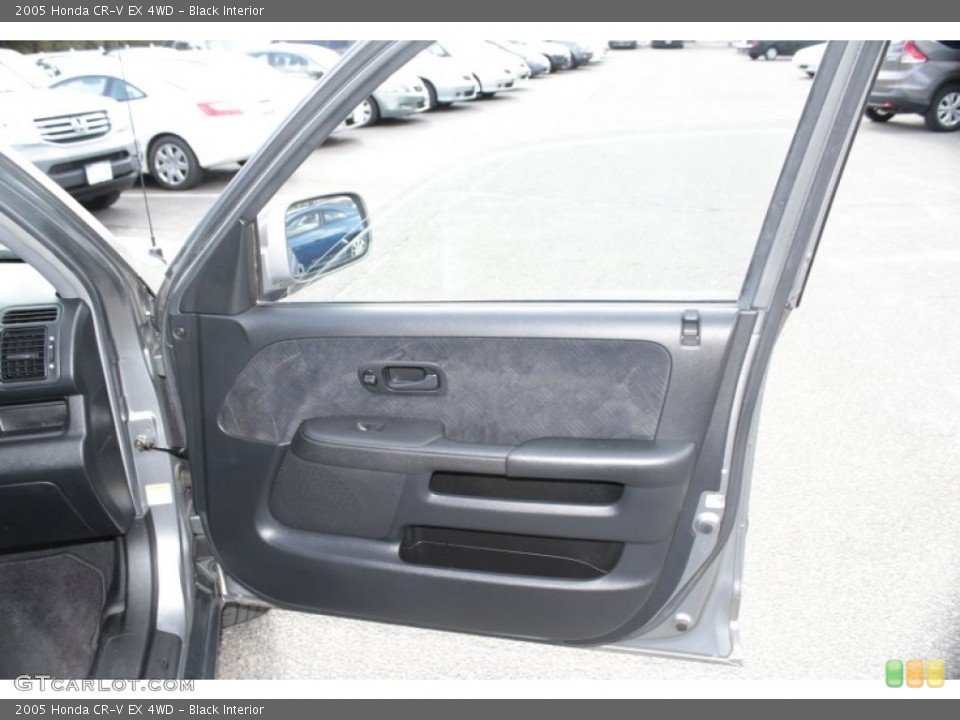 Black Interior Door Panel for the 2005 Honda CR-V EX 4WD #78543122