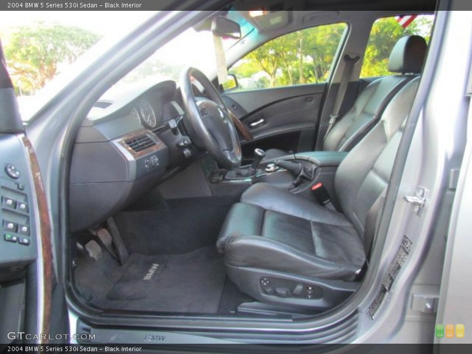 Black Interior Photo for the 2004 BMW 5 Series 530i Sedan #78548217
