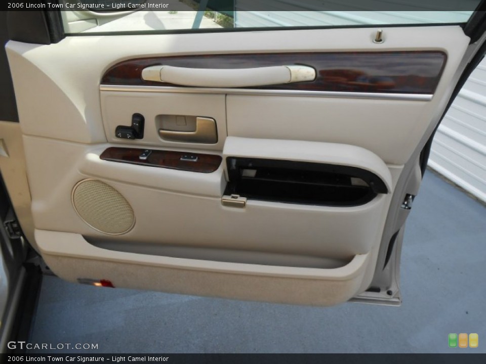 Light Camel Interior Door Panel for the 2006 Lincoln Town Car Signature #78559436