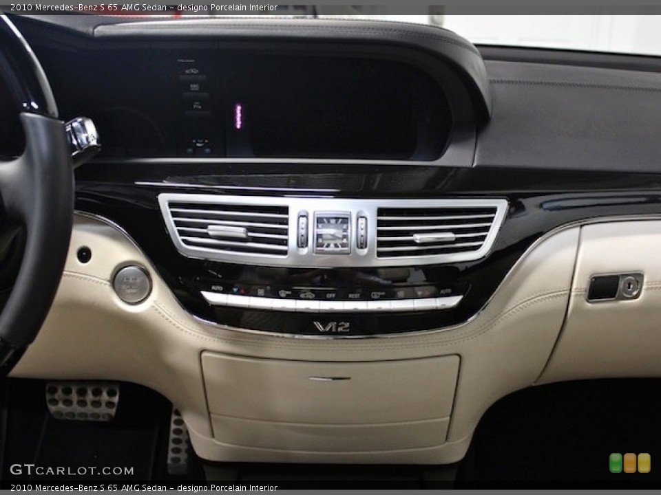 designo Porcelain Interior Controls for the 2010 Mercedes-Benz S 65 AMG Sedan #78561491
