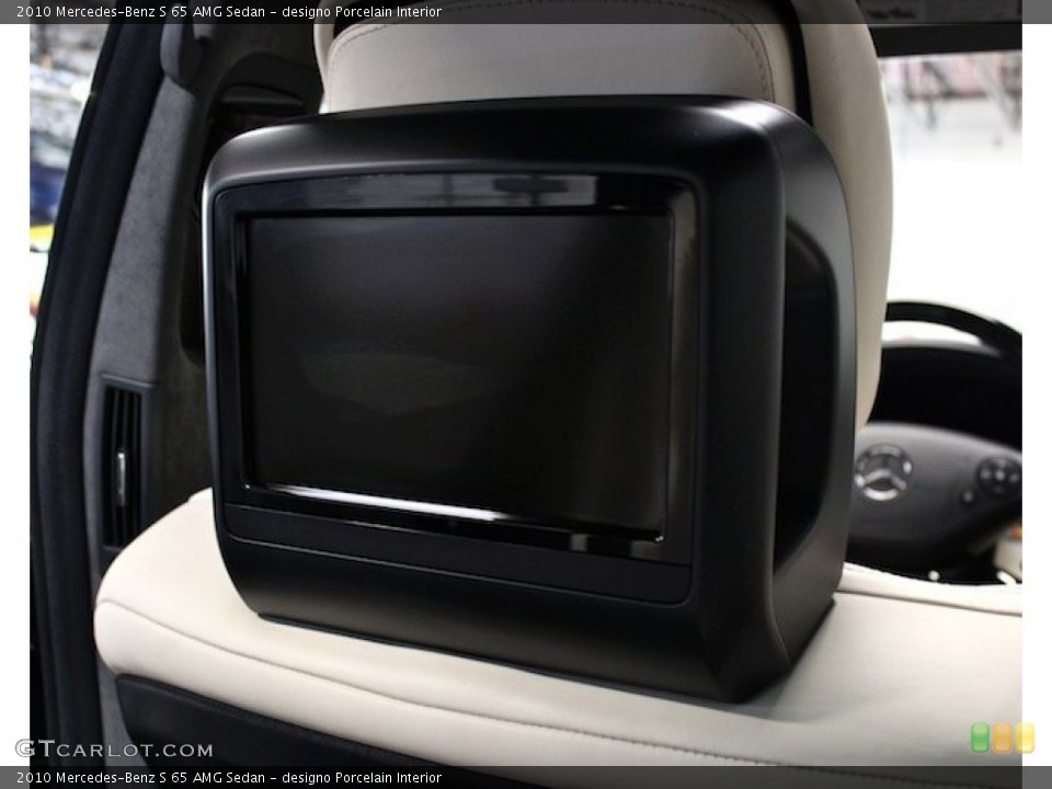 designo Porcelain Interior Entertainment System for the 2010 Mercedes-Benz S 65 AMG Sedan #78561836