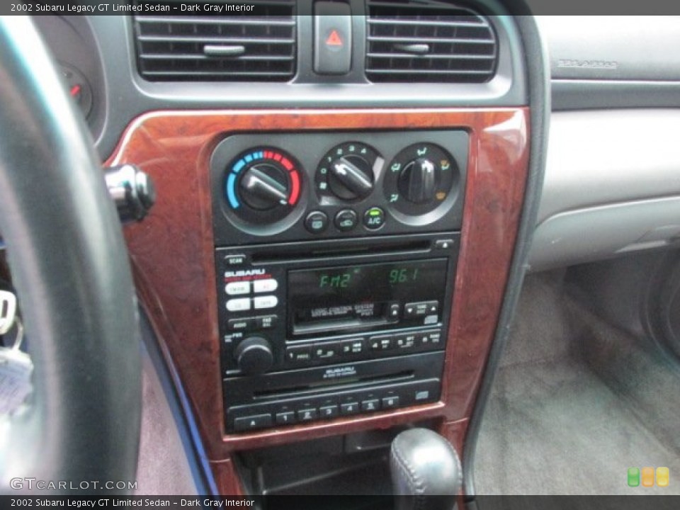 Dark Gray Interior Controls for the 2002 Subaru Legacy GT Limited Sedan #78562150