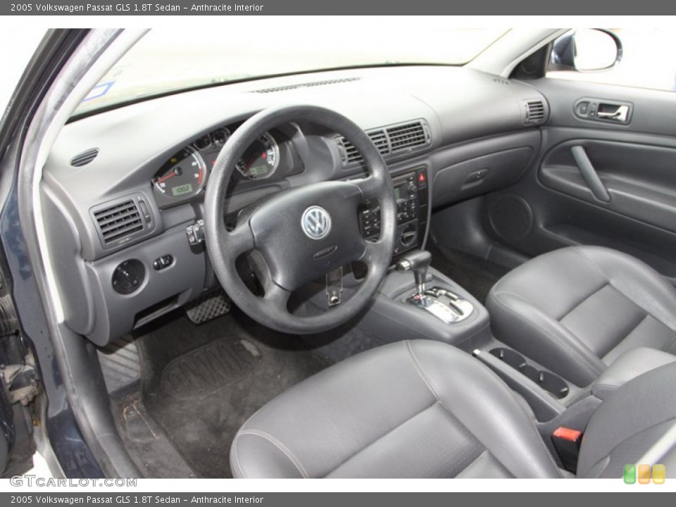 Anthracite Interior Photo for the 2005 Volkswagen Passat GLS 1.8T Sedan #78569258