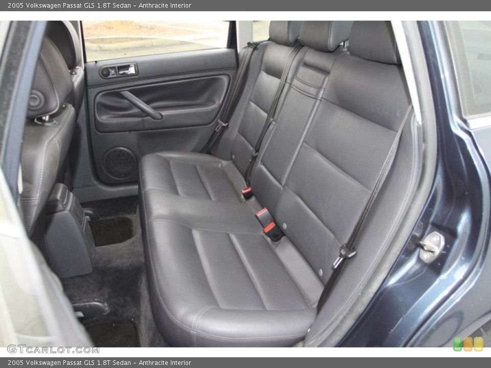 Anthracite Interior Rear Seat for the 2005 Volkswagen Passat GLS 1.8T Sedan #78569291