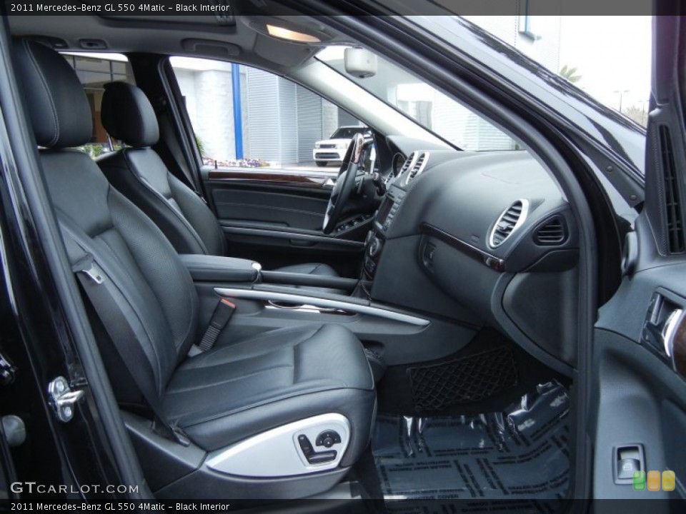 Black Interior Photo for the 2011 Mercedes-Benz GL 550 4Matic #78574781
