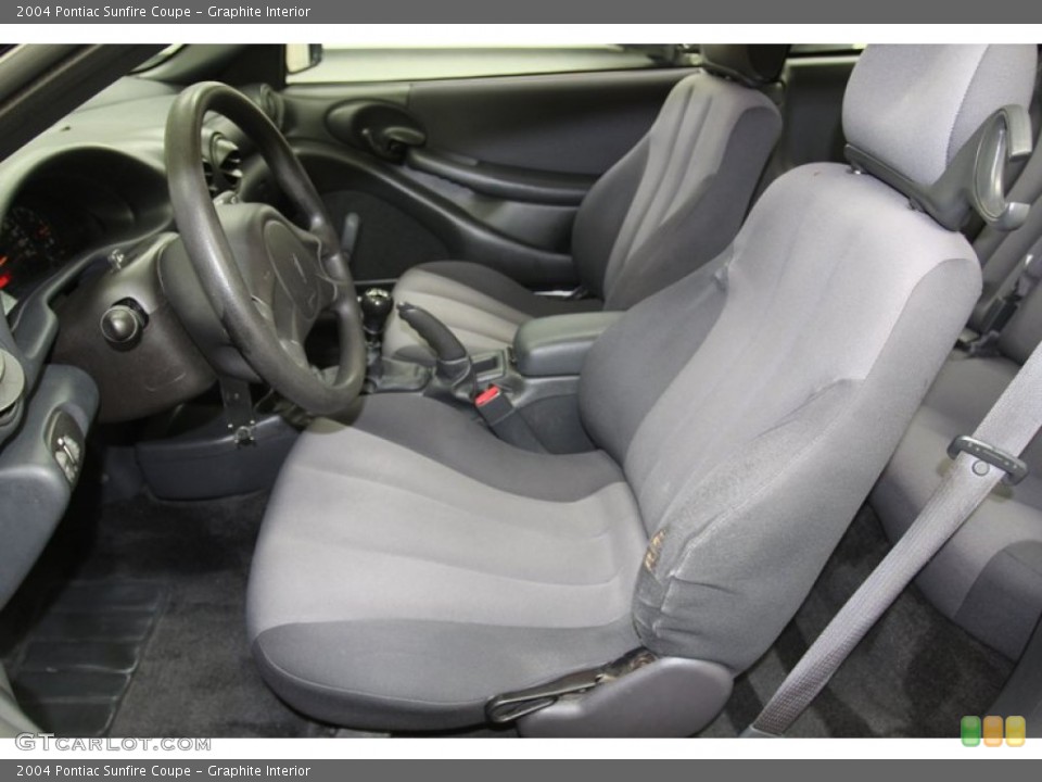 Graphite Interior Photo for the 2004 Pontiac Sunfire Coupe #78579790