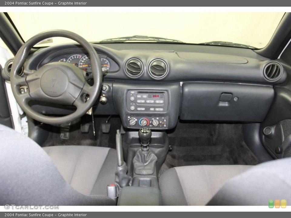 Graphite Interior Dashboard for the 2004 Pontiac Sunfire Coupe #78579804