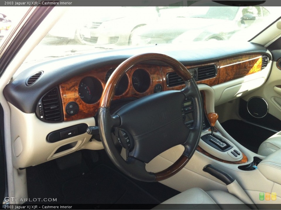 Cashmere Interior Photo for the 2003 Jaguar XJ XJR #78580142