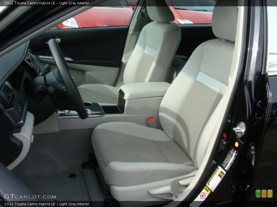 Light Gray Interior Photo for the 2012 Toyota Camry Hybrid LE #78580751