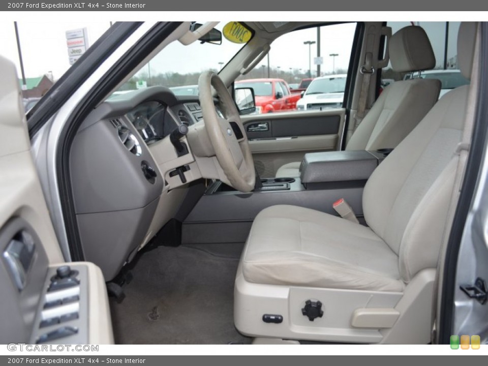 Stone Interior Photo for the 2007 Ford Expedition XLT 4x4 #78583025