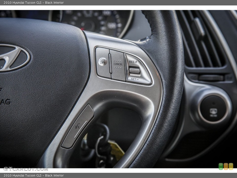Black Interior Controls for the 2010 Hyundai Tucson GLS #78590976