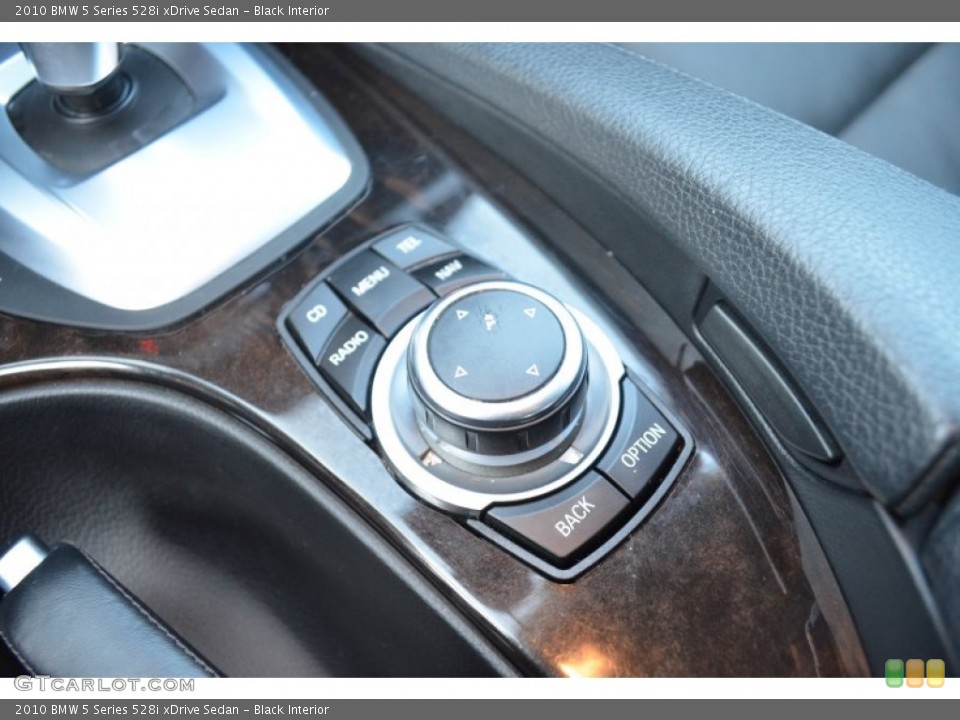 Black Interior Controls for the 2010 BMW 5 Series 528i xDrive Sedan #78598545