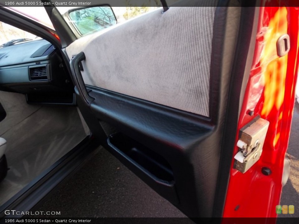 Quartz Grey Interior Door Panel for the 1986 Audi 5000 S Sedan #78603840