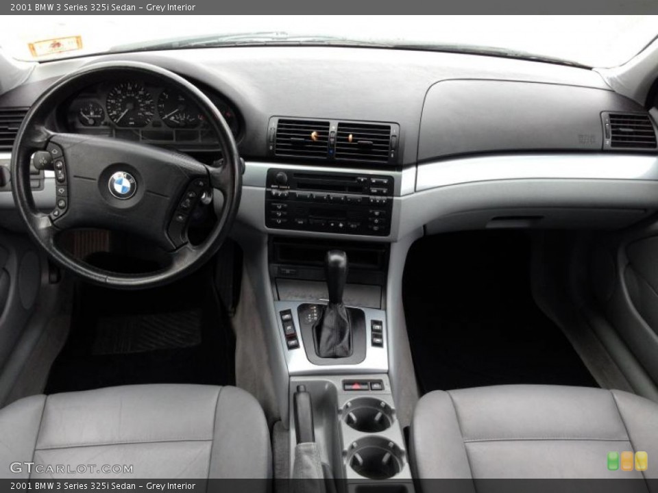 Grey Interior Dashboard for the 2001 BMW 3 Series 325i Sedan #78604485