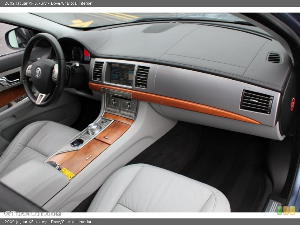 Dove/Charcoal Interior Dashboard for the 2009 Jaguar XF Luxury #78606516
