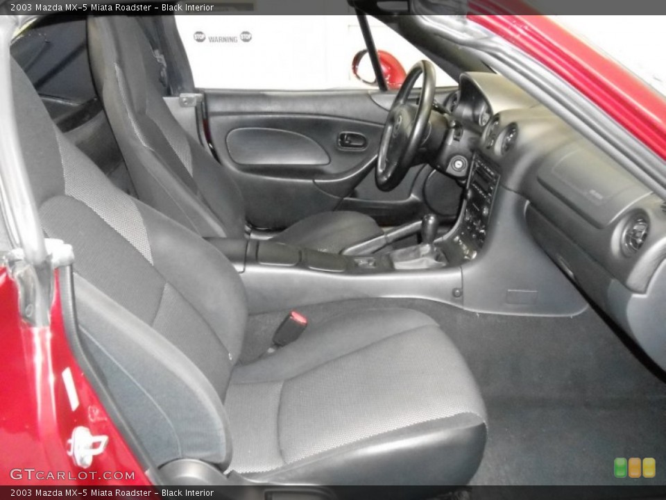 Black Interior Photo for the 2003 Mazda MX-5 Miata Roadster #78608260
