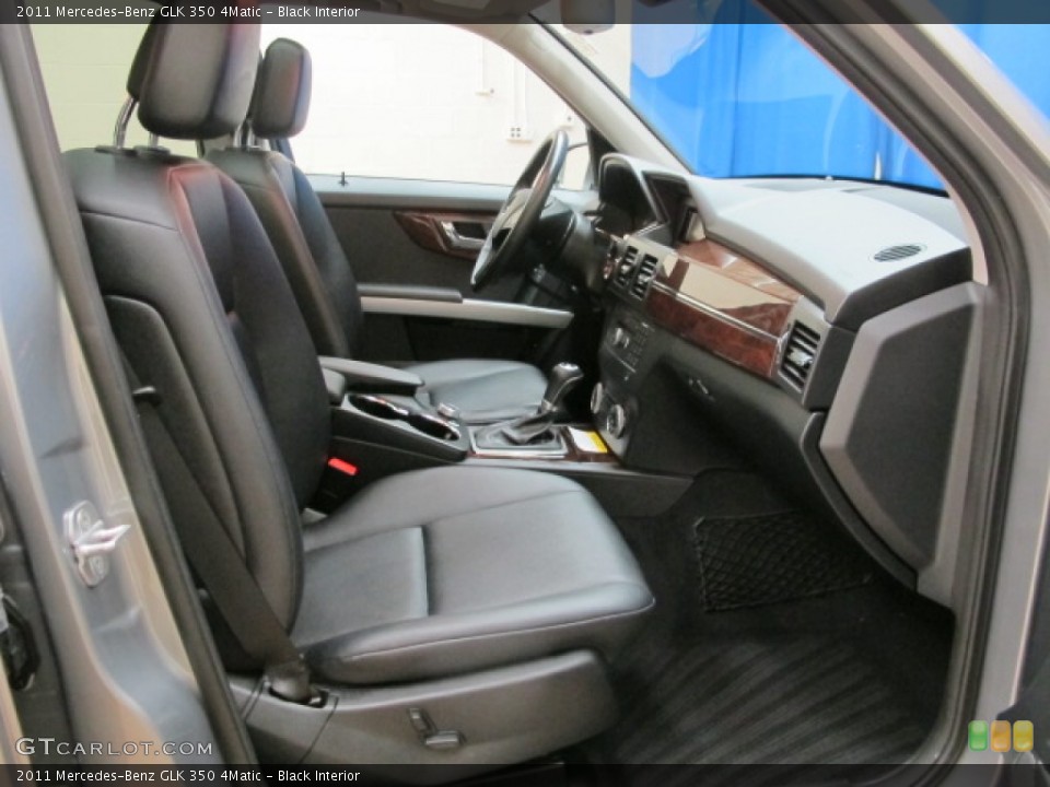 Black Interior Photo for the 2011 Mercedes-Benz GLK 350 4Matic #78609778